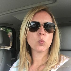 Meet your Posher, Valerie